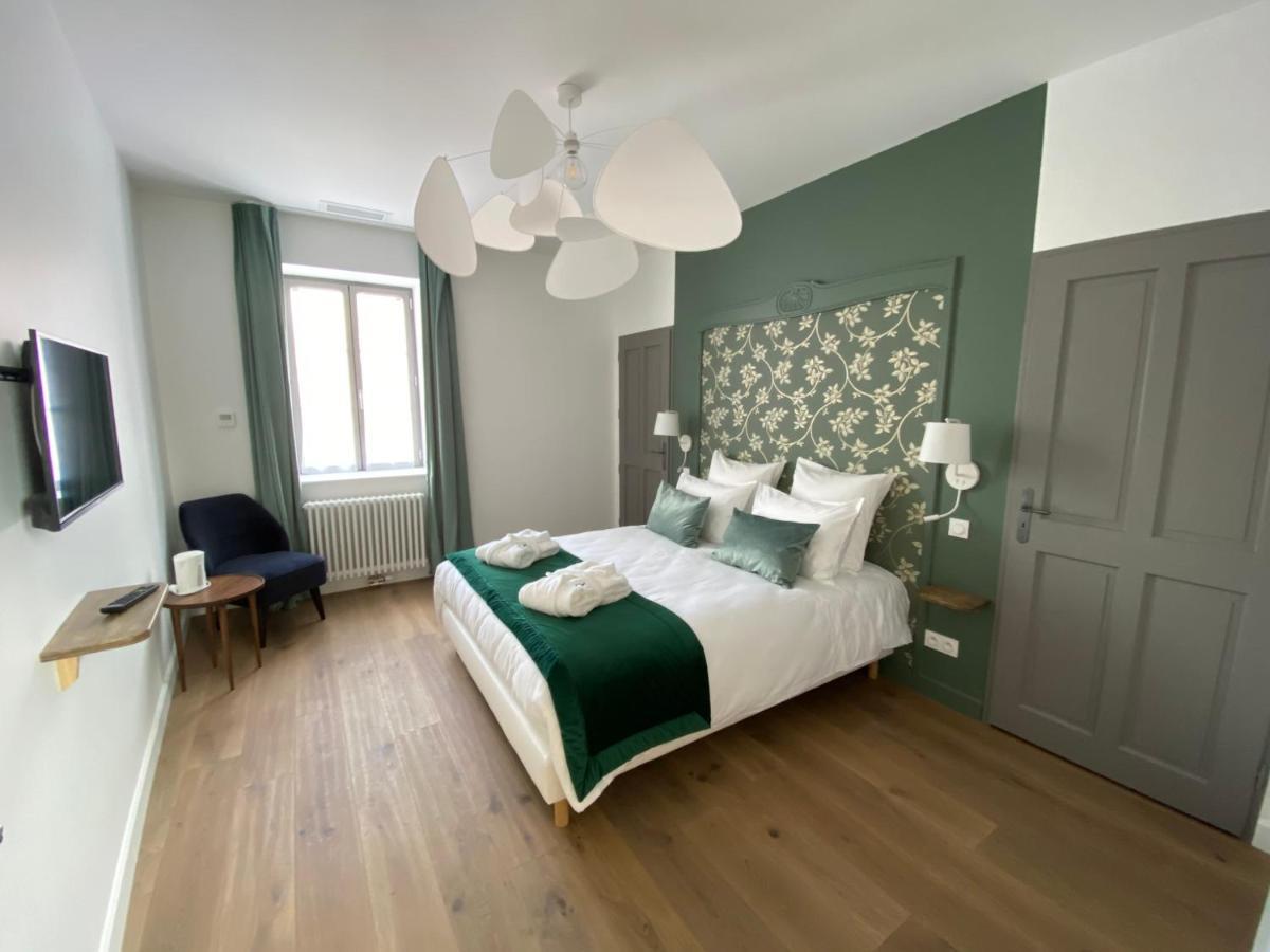 Le Charles V Bed & Breakfast Meursault Exterior photo